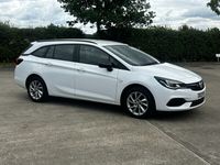 Used Vauxhall Astra 105 HP (77 kW) 2021 White Estate