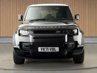 Used Land Rover Defender SE Dynamic 300 HP (220 kW) 2023 SUV