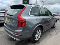 Usado Volvo XC90 Momentum 390 HP (286 kW) 2018 Cinzento SUV