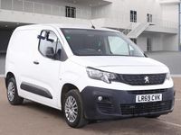 Used Peugeot Partner 131 HP (96 kW) 2019 White MPV