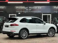 Used Porsche Cayenne 260 HP (191 kW) 2014 White SUV