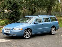 Used Volvo V70 SE 2006 Blue Estate