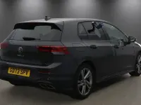 Begagnad VW Golf VIII R-line 130 HK (95 kW) 2024 Grå Halvkombi