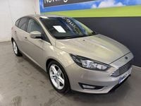 Used Ford Focus Titanium 120 HP (88 kW) 2015 Silver Hatchback