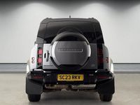 Usado Land Rover Defender SE Dynamic 249 HP (183 kW) 2025 SUV