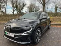 Gebraucht Renault Megane E-Tech Techno 160 kW (218 PS) 2023 Schwarz Kleinwagen