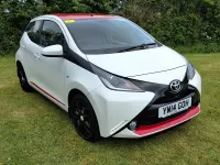 Used Toyota Aygo x-press 68 HP (50 kW) 2014 White Hatchback