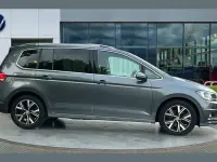 Begagnad VW Touran SEL 150 HK (110 kW) 2020 Grå Minibuss