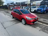Used Renault Clio IV Dynamique 90 HP (66 kW) 2016 Red Hatchback