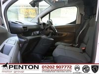 Used Citroën Berlingo 101 HP (74 kW) 2024 White MPV