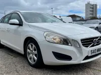 Used Volvo V60 114 HP (83 kW) 2012 White Estate