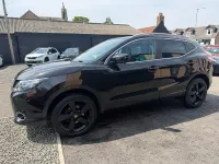 Used Nissan Qashqai N-Connecta 115 HP (84 kW) 2016 Black SUV