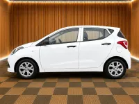 Used Hyundai i10 66 HP (48 kW) 2015 White Hatchback