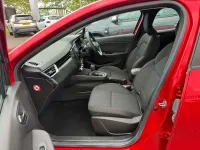 Używany Renault Clio V Evolution 143 KM (105 kW) 2023 Czerwony Hatchback