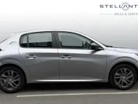 Gebraucht Peugeot 208 Active Premium 74 PS (54 kW) 2022 Kleinwagen