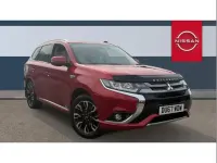 Used Mitsubishi Outlander P-HEV 199 HP (146 kW) 2017 Red SUV