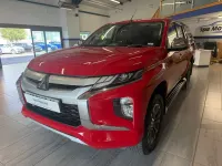 Used Mitsubishi L200 150 HP (110 kW) 2021 Red Pickup