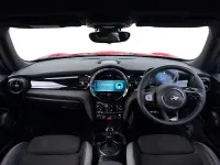Usado Mini Cooper Hatch 136 HP (100 kW) 2023 Vermelho Citadino