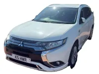 Used Mitsubishi Outlander P-HEV 2019 White Estate