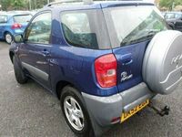Usado Toyota RAV4 147 HP (108 kW) 2002 SUV