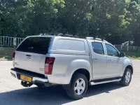 Used Isuzu Pick up 161 HP (118 kW) 2016 Silver Pickup