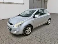 Used Hyundai i20 Comfort 78 HP (57 kW) 2011 Silver Hatchback