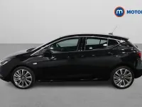 Begagnad Vauxhall Astra 150 HK (110 kW) 2019 Svart Halvkombi