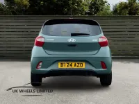 Used Hyundai i10 Premium 67 HP (49 kW) 2024 Green Hatchback