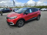 Used Renault Captur Iconic 90 HP (66 kW) 2019 Red/black SUV