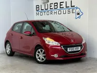 Used Peugeot 208 Active 68 HP (50 kW) 2013 Red Hatchback