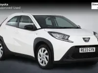 Used Toyota Aygo X PURE 72 HP (52 kW) 2023 White SUV
