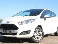 Used Ford Fiesta Zetec 82 HP (60 kW) 2017 White Hatchback
