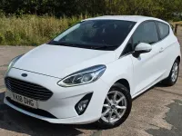 Used Ford Fiesta Zetec 2018 White Hatchback