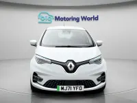 Used Renault Zoe GT-Line 100 kW (136 HP) 2021 White Hatchback