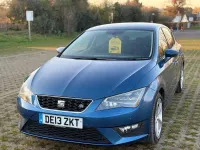 Begagnad Seat Leon FR 140 HK (102 kW) 2013 Blå Halvkombi