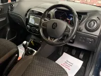 Second-hand Renault Captur Dynamique 90 CP (66 kW) 2017 Albastru SUV