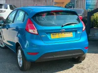 Used Ford Fiesta Zetec 100 HP (73 kW) 2015 Blue Hatchback