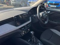 Usado Skoda Kamiq SE 116 HP (85 kW) 2025 Preto SUV