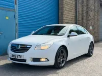 Used Vauxhall Insignia SRi 160 HP (117 kW) 2013 White Hatchback
