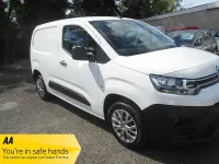 Used Citroën Berlingo PureTech 110 HP (80 kW) 2020 White MPV