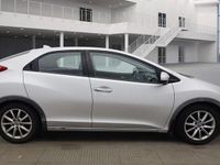 Begagnad Honda Civic SE 142 HK (104 kW) 2012 Silver Halvkombi