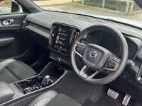 Used Volvo XC40 R-Design 190 HP (139 kW) 2019 Silver SUV