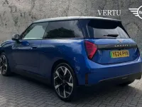 Used Mini Cooper SE Hatch 158 kW (215 HP) 2024 Blue Hatchback
