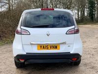 Used Renault Scénic III Dynamique 110 HP (80 kW) 2015 White MPV