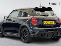 Używany Mini Cooper Hatch 134 KM (98 kW) 2023 Czarny Hatchback