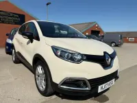 Usado Renault Captur Dynamique 90 HP (66 kW) 2017 Bege SUV