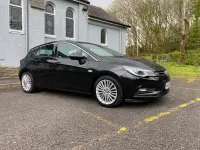Used Vauxhall Astra Elite 200 HP (147 kW) 2016 Black Hatchback