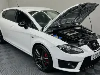 Used Seat Leon CUPRA 2012 White Hatchback