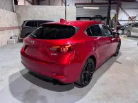 Used Mazda 3 Inclusive 150 HP (110 kW) 2018 Red Hatchback