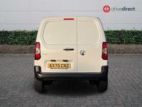 New Vauxhall Combo S 100 HP (73 kW) 2025 White MPV